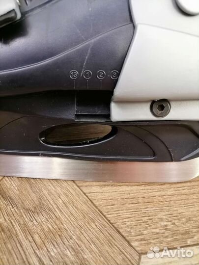 Коньки хоккейные