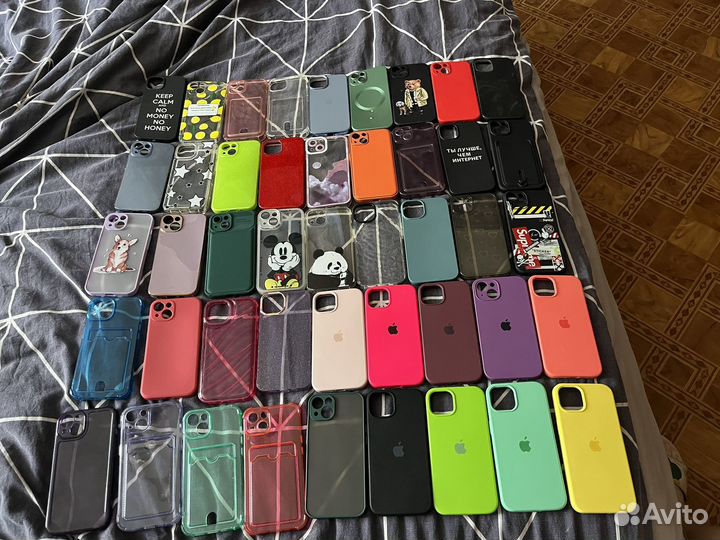 Чехлы на айфон 13
