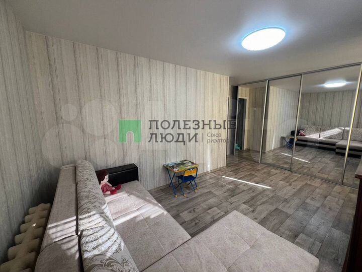 2-к. квартира, 46 м², 4/9 эт.