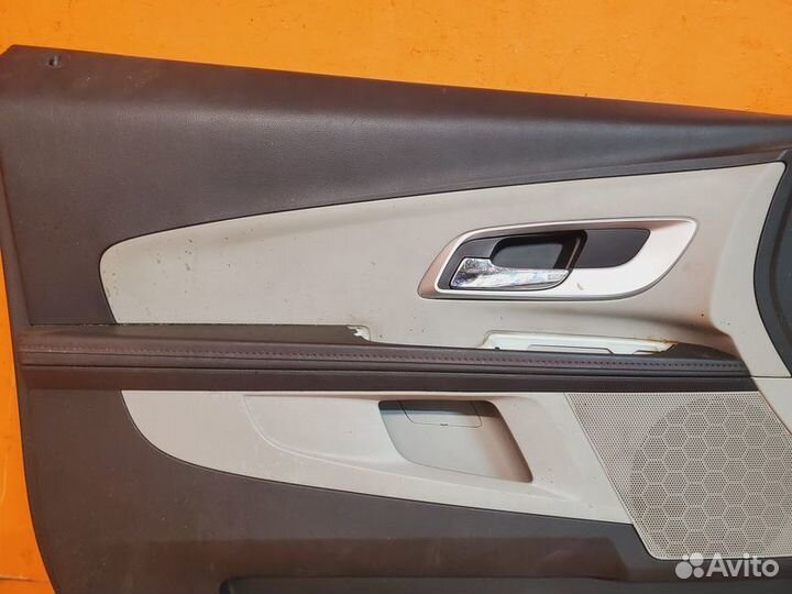 Обшивка двери передняя левая Chevrolet Equinox