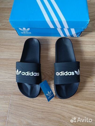 Шлепанцы Adidas сланцы