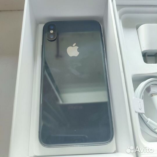 iPhone X, 256 ГБ