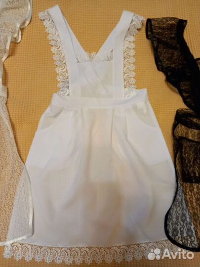 Школьный фартук белый