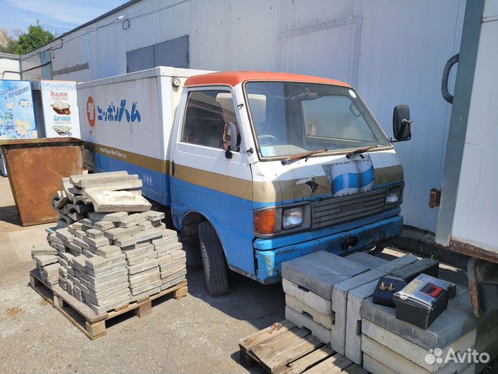 Mazda Bongo Brawny 2.0 МТ, 1993, 300 000 км
