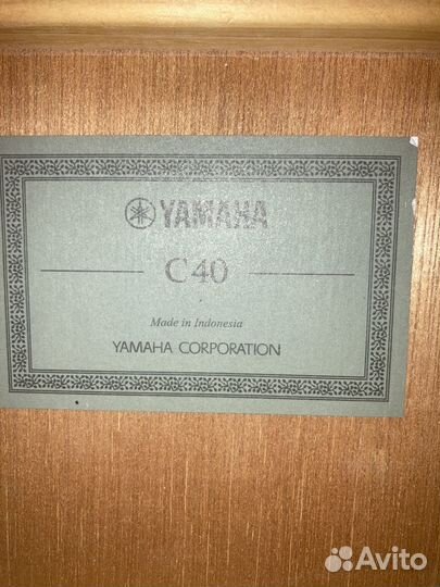 Классическая гитара Yamaha c40 с чехлом