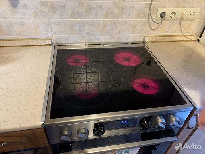 Ремонт духовых шкафов. Ремонт электроплит. Вытяжки