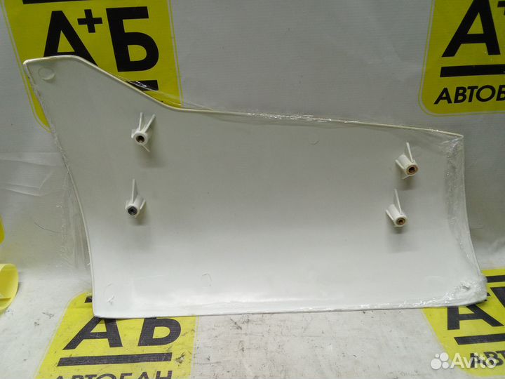 Обтекатель кабины правый X3000 золото (внешн) ори