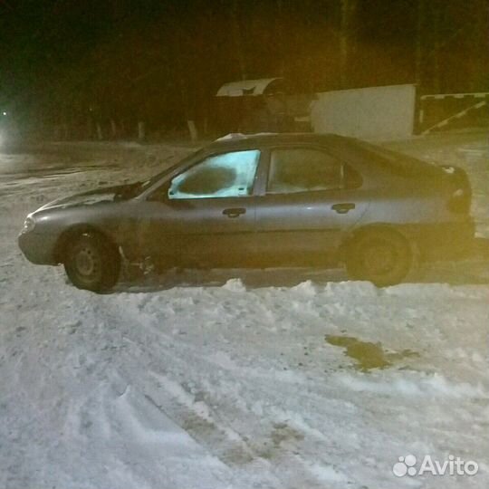 Ford Mondeo 1.8 AT, 1998, 340 000 км