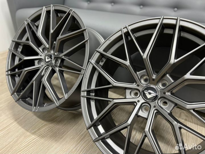 Диски HPW VF105 MG R19 5-112 на Tiguan Taos