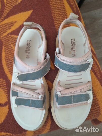 Сандалии для девочки