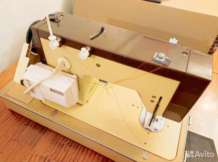 Швейная машинка veritas б/у