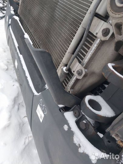 Шарнирная петля подножки обслуживания левая Scania