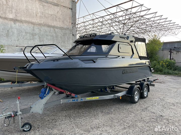 Катер 10 моточасов Grizzly 600 HT Unimog с мотором