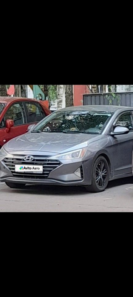 Hyundai Elantra: фото владельца