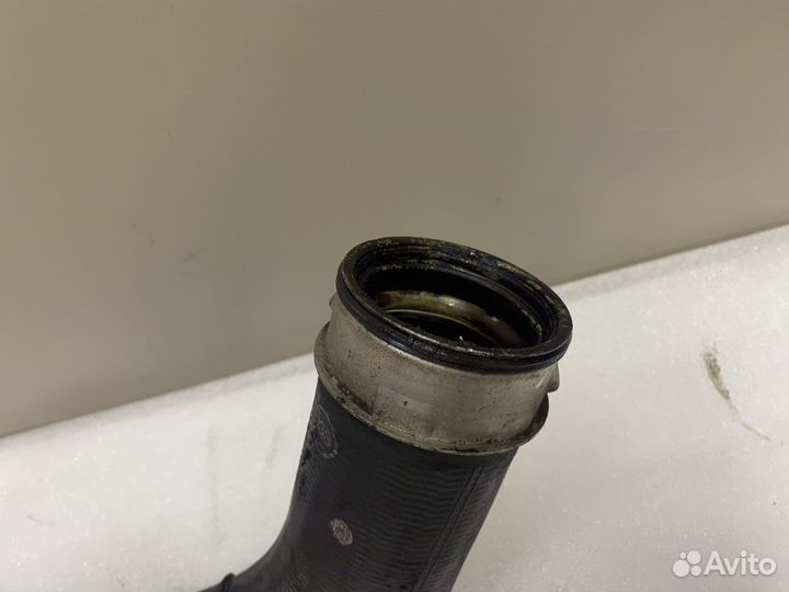 Патрубок интеркулера Ауди А6 С6 4F