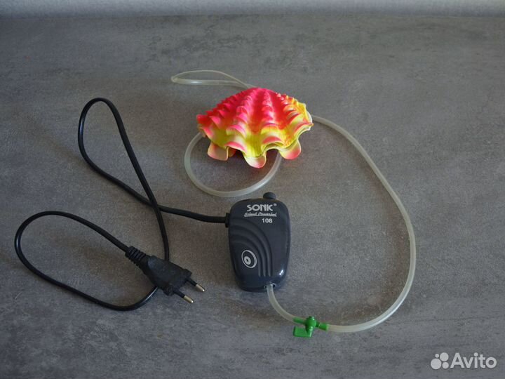 Компрессор для аквариума Sonic 108 + распылитель