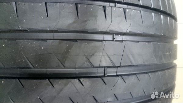 Michelin Pilot Super Sport 345/30 R19 109Y