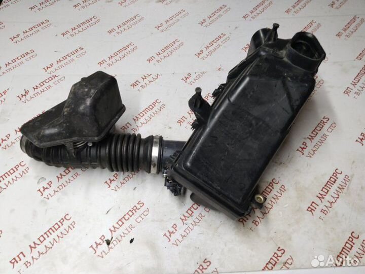 Корпус воздушного фильтра Nissan Teana J31 QR25