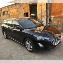 Ford Focus 1.5 AT, 2019, 124 400 км, с пробегом, цена 1 900 000 руб.