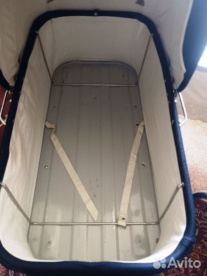 Детская коляска ретро