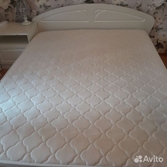 Спальный гарнитур бу