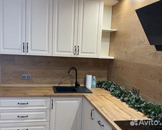 Кухня угловая белая эмаль