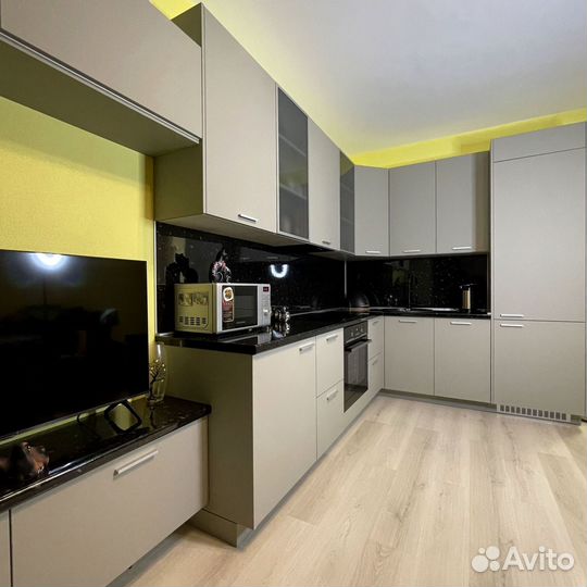 Кухонный гарнитур 