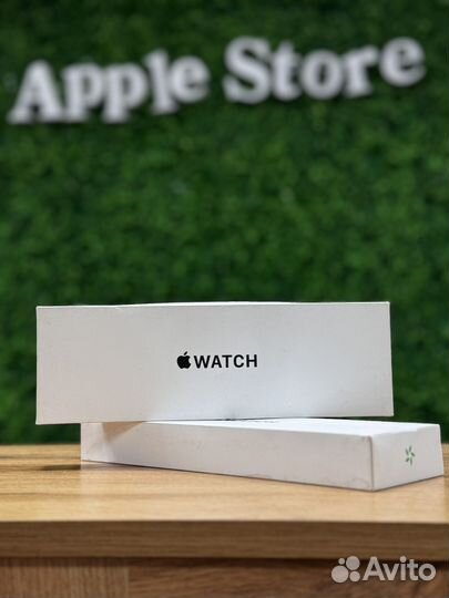 Apple Watch SE3 Starlight 44mm