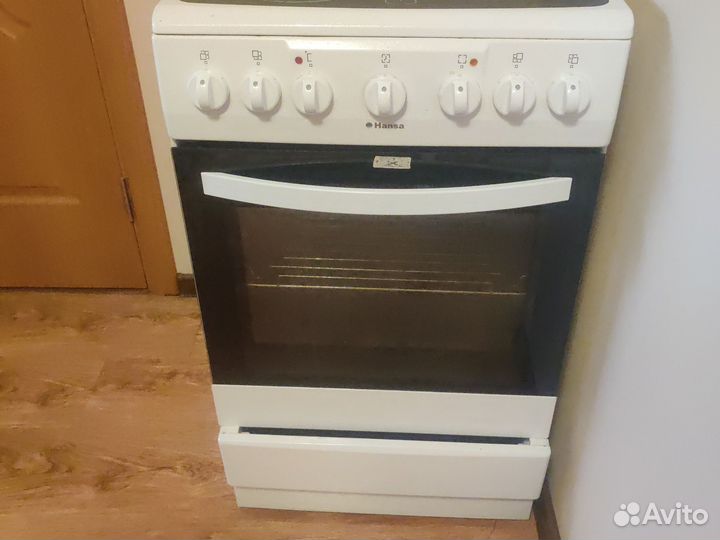 Плита электрическая с духовкой Hansa