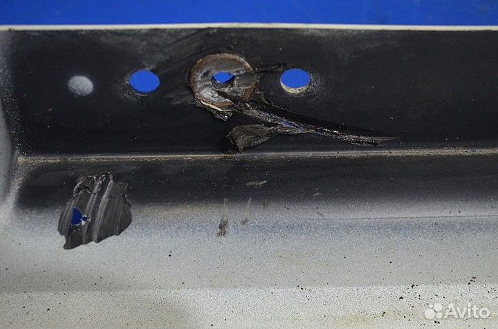 Вставка между кабиной и крылом (локер), задняя лев