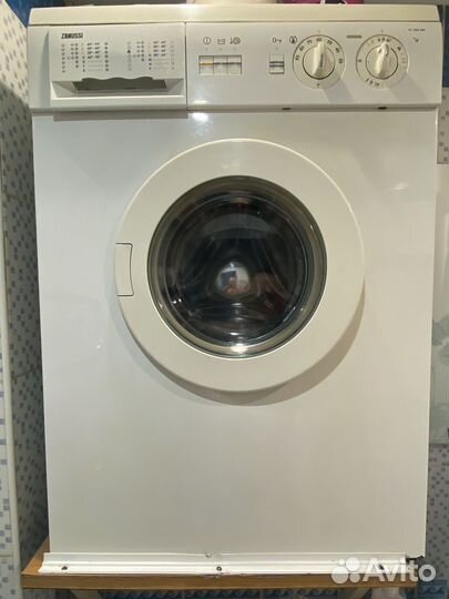 Стиральная машина zanussi