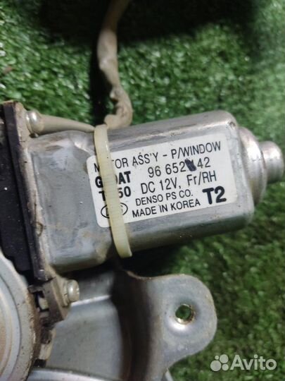 Стеклоподъемник передний правый Chevrolet Aveo