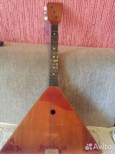 Балалайка Москва 80