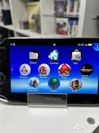 Sony ps Vita 64 гб + 19 игр