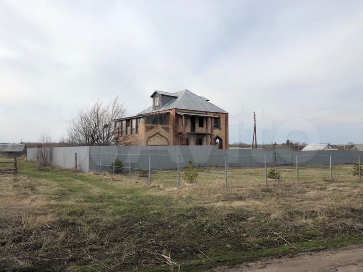 Коттедж 185 м² на участке 22 сот.