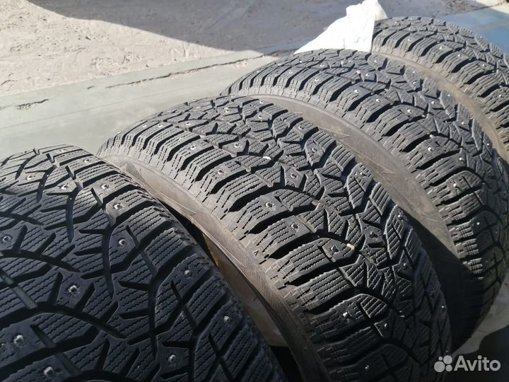 Bridgestone Blizzak Spike-02 195/55 R16 87T