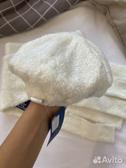 Женский шарф и беретка