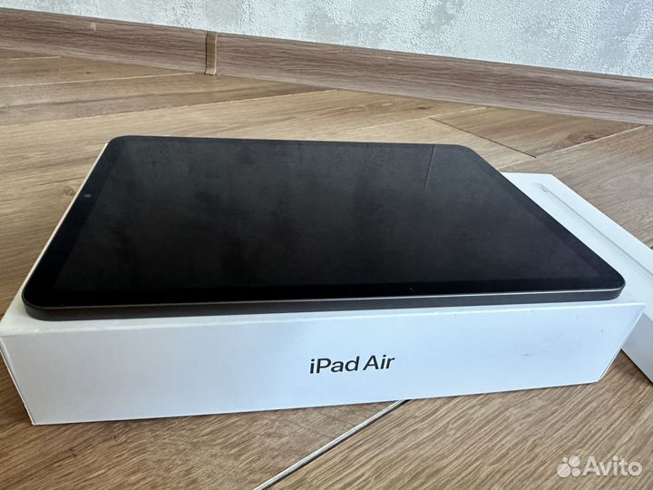Aple iPad Air 5 2022 m1 64 wi fi + Aple pencil 2