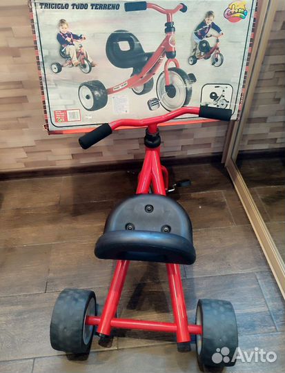 Трехколесный велосипед и самокат 2 в 1