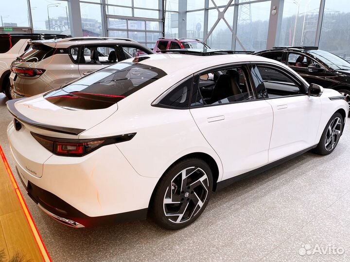 Changan Lamore 1.5 AMT, 2024