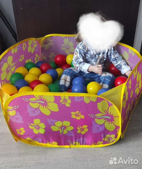 Сухой бассейн с шариками