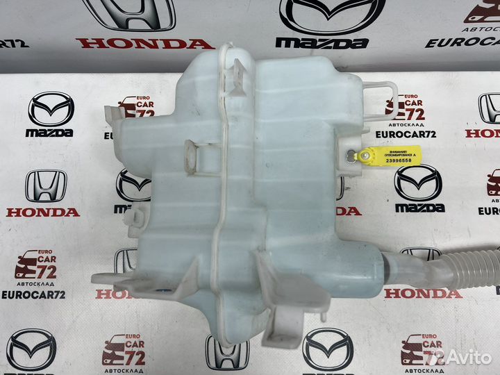Бачок омывателя Mazda 3 BM(BN) 2013-2019