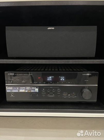 Ресивер Yamaha RX-V673