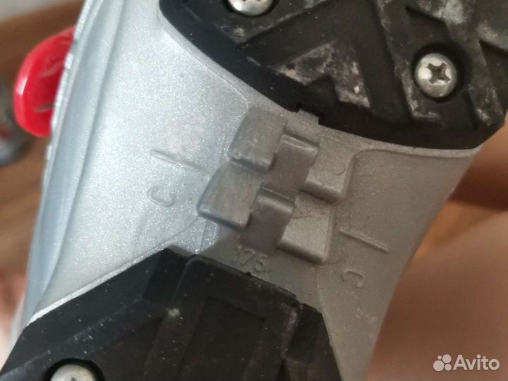 Горнолыжные ботинки детские