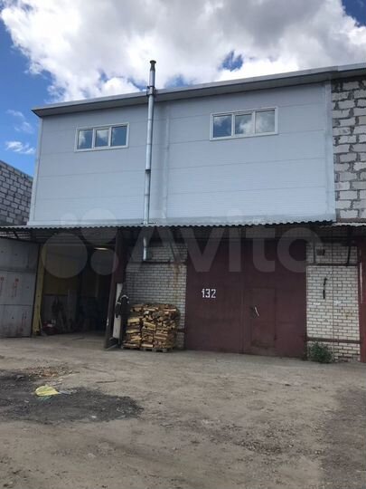 Гараж, > 30 м²