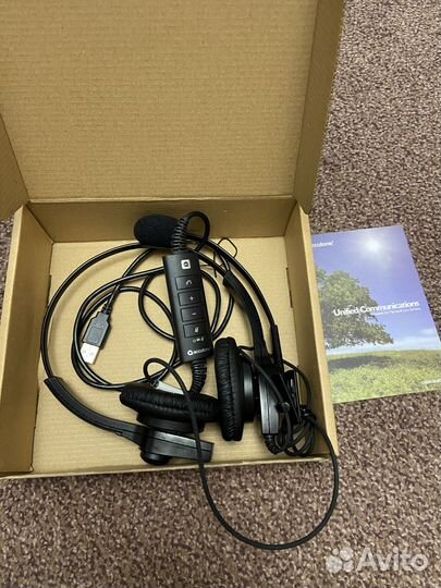 Проводная гарнитура Accutone UB610