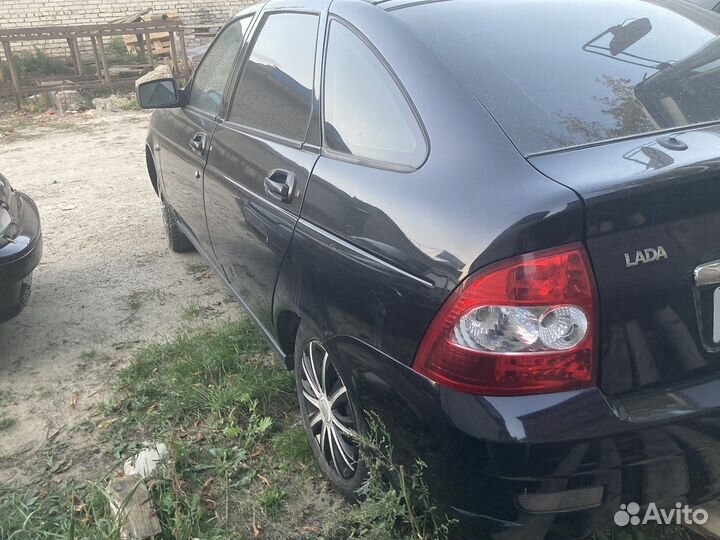 LADA Priora 1.6 МТ, 2011, 111 111 км