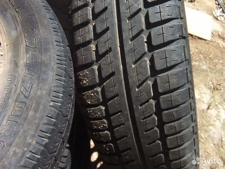 R15 Emerald Greckster Gold 195/65, PCD 5x98 DIA 10