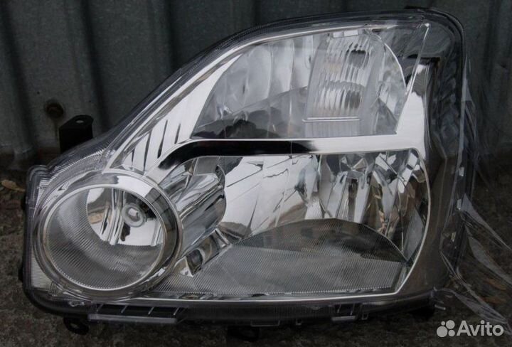 Фара левая галоген передняя левая Nissan X-Trail