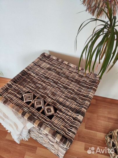 Корзина плетеная с крышкой